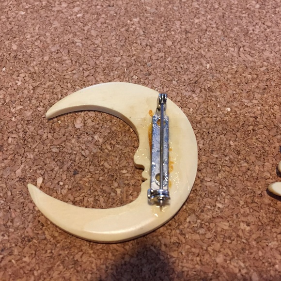 Sun and Moon Pins - Picture 12 of 16